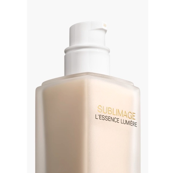 CHANEL - Picture 2 of 4